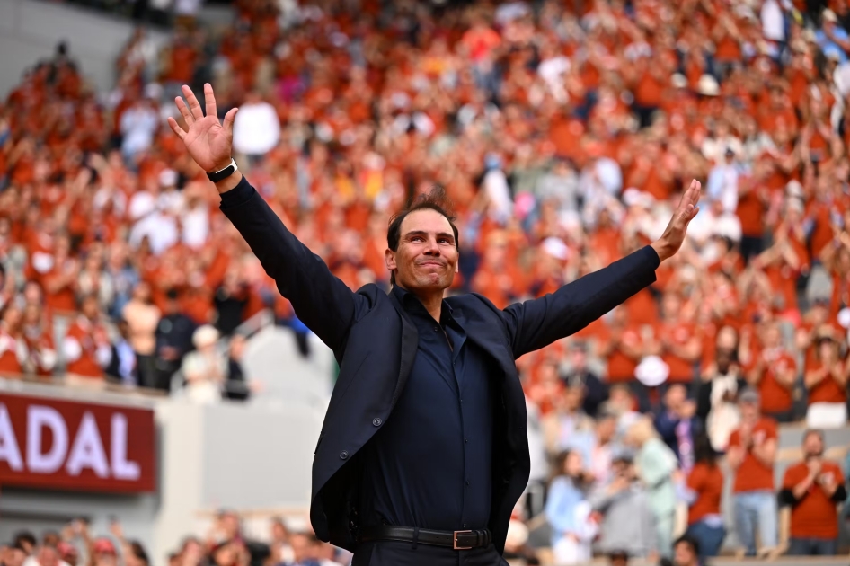 Rafael Nadal recibe un histórico homenaje en Roland Garros Rafael Nadal recibe un histórico homenaje en Roland Garros