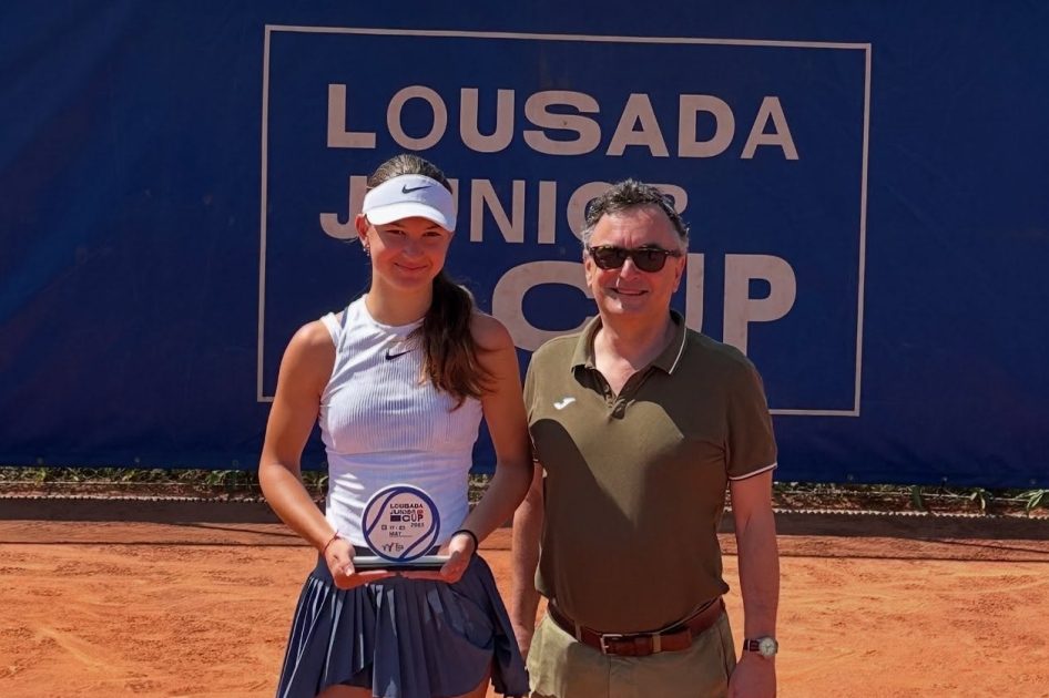 Gabriela Paun se retira en la final del júnior de Lousada Gabriela Paun se retira en la final del júnior de Lousada