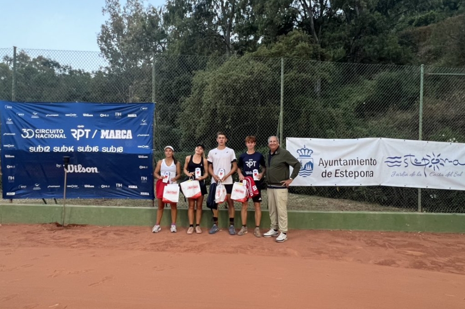 Éxito en Estepona con el Sub16 & Sub18 del 30º Circuito RPT - Marca by Wilson Éxito en Estepona con el Sub16 & Sub18 del 30º Circuito RPT - Marca by Wilson