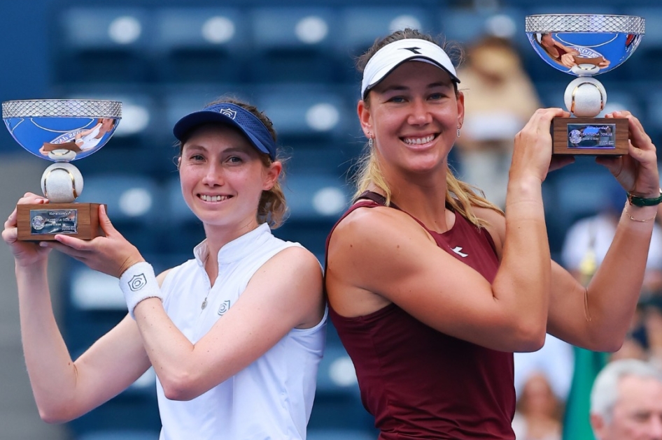 Cristina Bucsa gana su mayor título de dobles de la temporada en el WTA 500 de Monterrey Cristina Bucsa gana su mayor título de dobles de la temporada en el WTA 500 de Monterrey