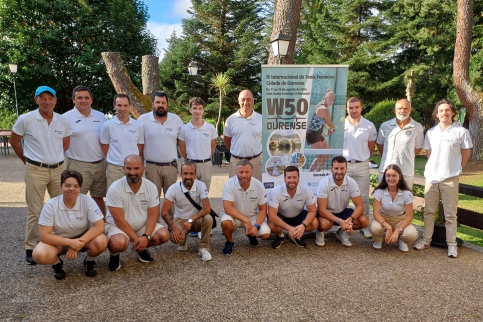 Equipo arbitral en el ITF femenino de Ourense