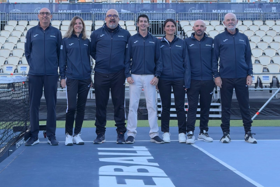 Equipo arbitral en el Campeonato de Espaa MAPFRE de Pickleball by Cervezas Victoria