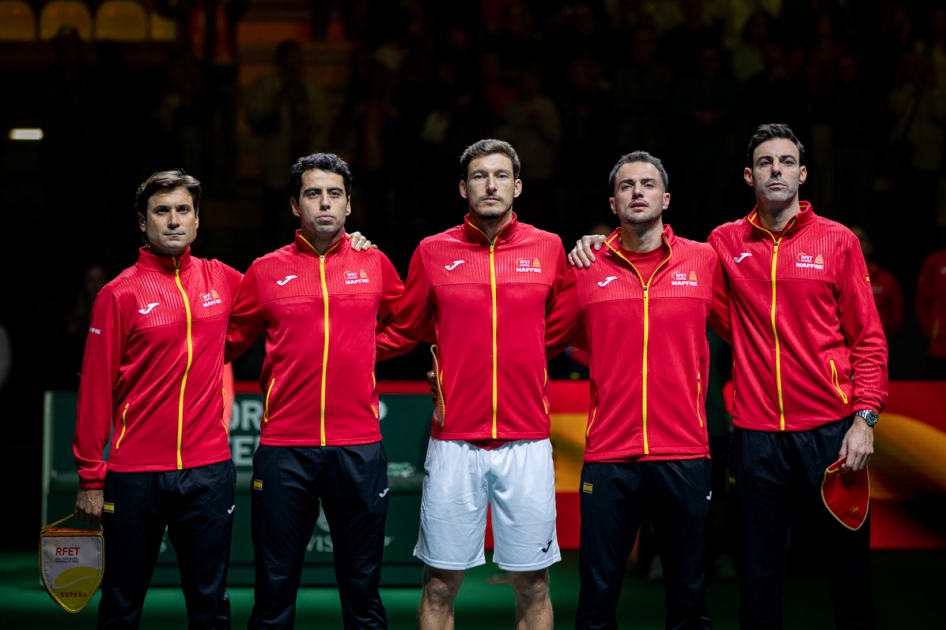 España se ve superada por Italia en su undécima final de Copa Davis en Bolonia
