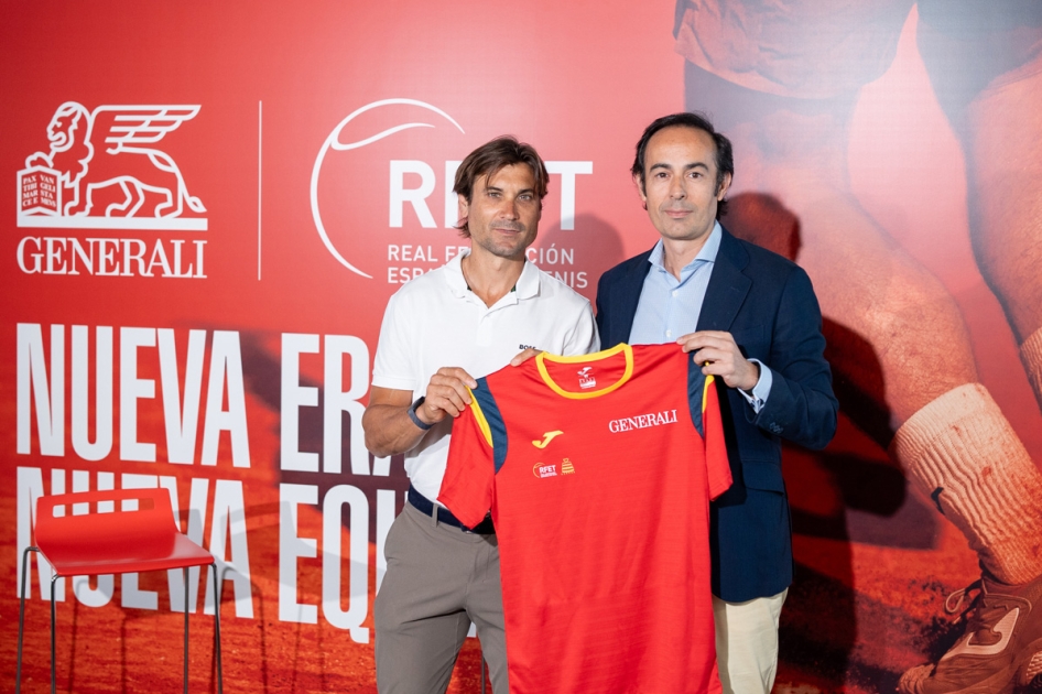 David Ferrer presenta la