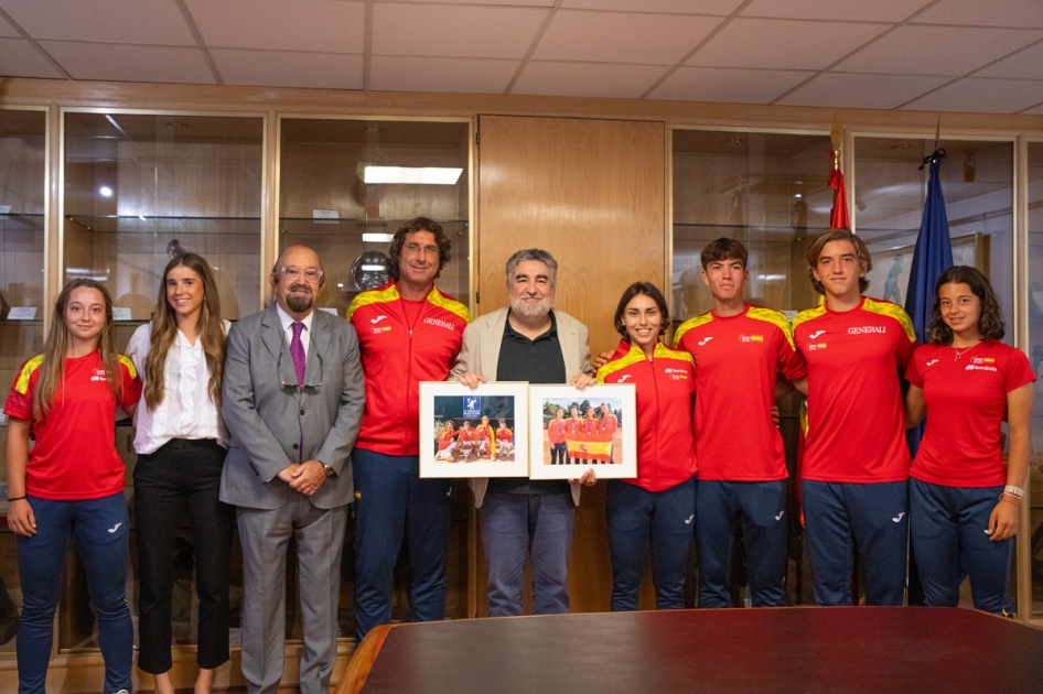 El presidente del CSD José Manuel Rodríguez Uribes recibe a las selecciones Sub'16 Campeona y Subcampeona de Europa