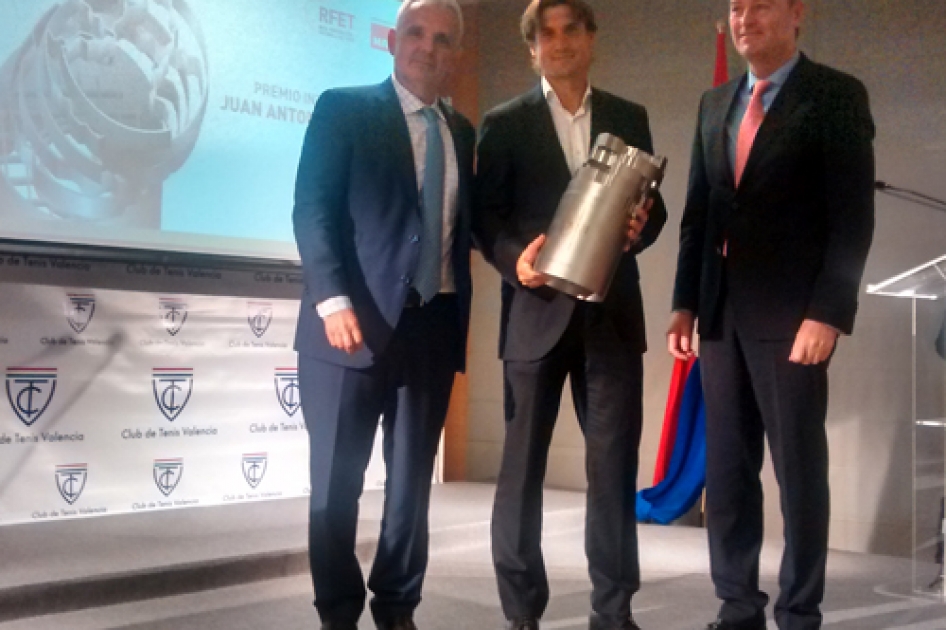 David Ferrer recibi el Premio Samaranch en un emotivo acto celebrado en Valencia