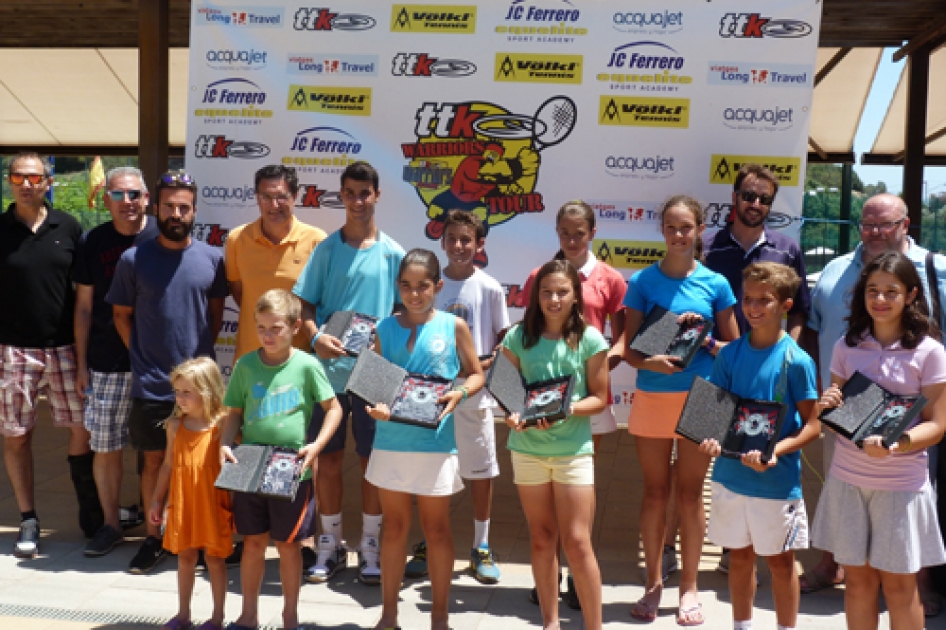 Vencedores del quinto torneo juvenil TTK Warriors Tour celebrado en Tarragona