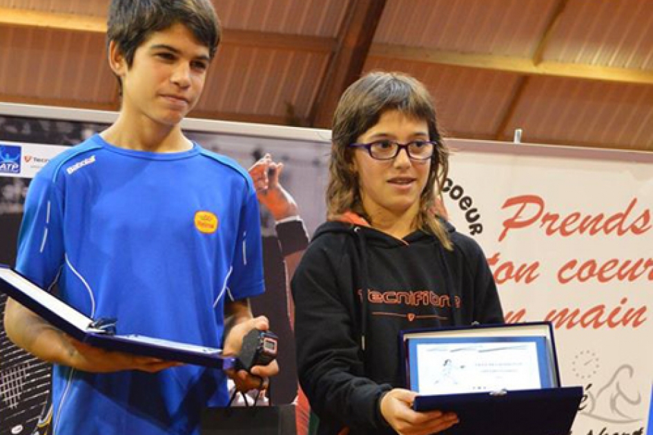 Carlos Alcaraz y Anne Mintegi dominan el torneo alevn de Grandignan