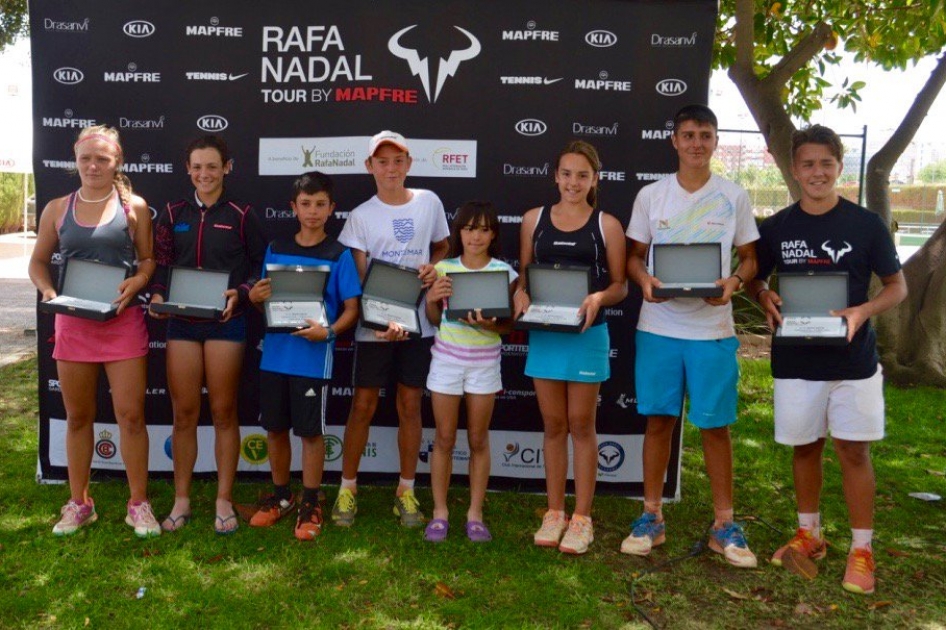 Pablo Llamas, Judith Perell, Pavel Petrov y Jordina Cegarra, campeones del Rafa Nadal Tour by Mapfre de Alicante