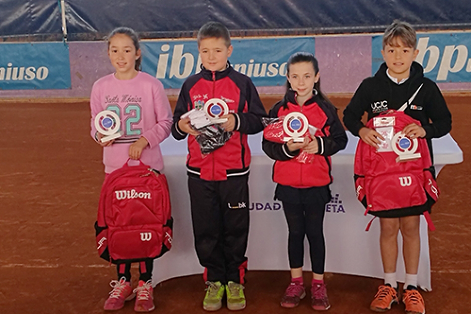 Juan Dodero y Carlota Rodrguez se llevan la 1 prueba del Circuito IBP Uniuso Sub10 clasificatorio para la Smrikva Bowl