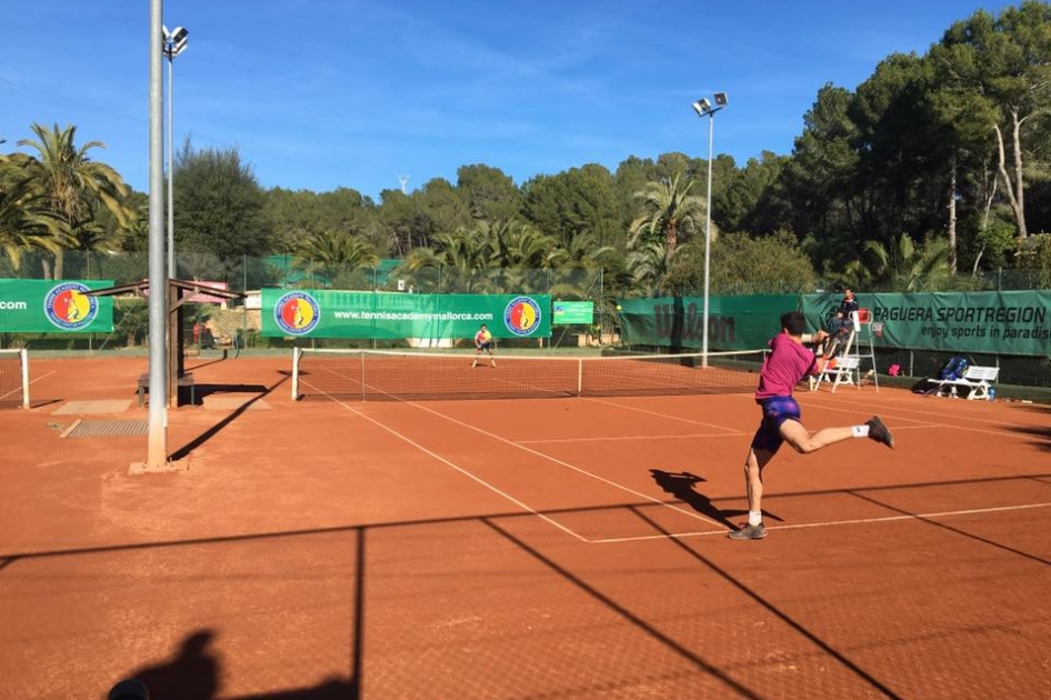 Pedro Martnez Portero cae en la final del primer Futures de Paguera ante el italiano Travaglia