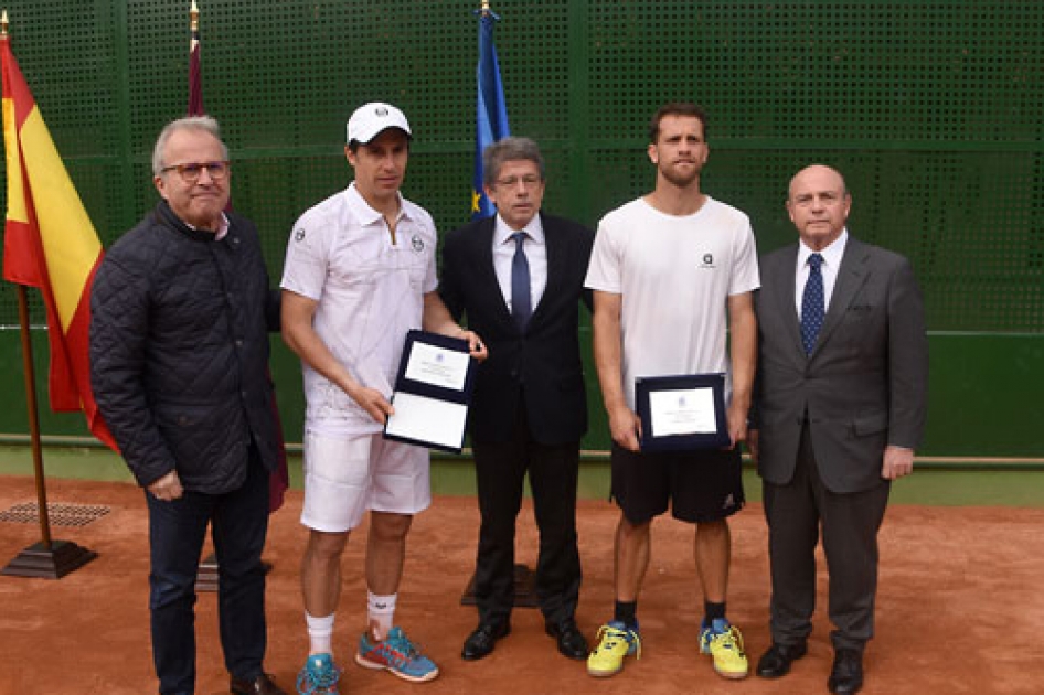 Ricardo Ojeda supera a Daniel Muoz de la Nava en la final del Futures de Murcia