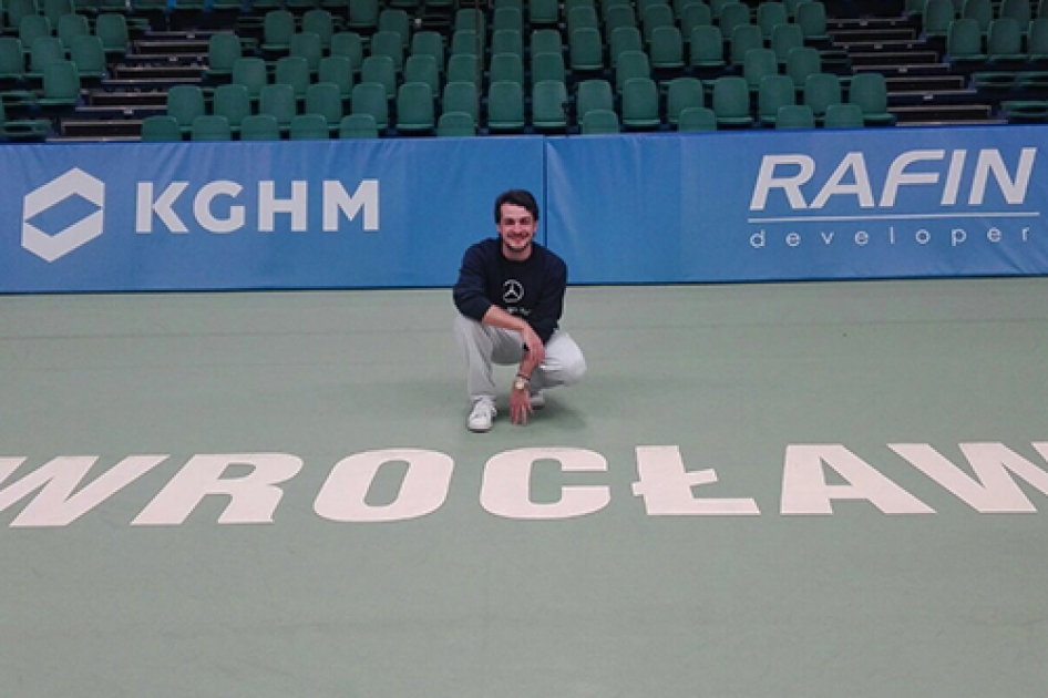 Eduardo Bueno, juez de silla en el ATP Challenger de Wroclaw