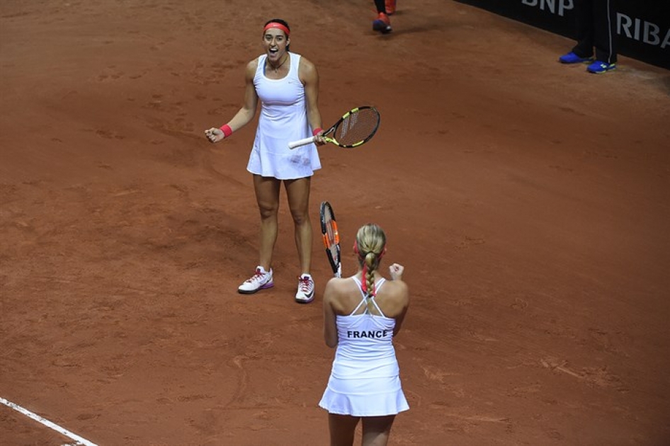 Francia escoge la tierra para medirse a Espaa en el play-off de Fed Cup