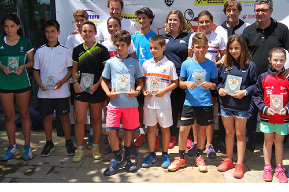 Ganadores del torneo juvenil TTK Warriors Tour en Bilbao