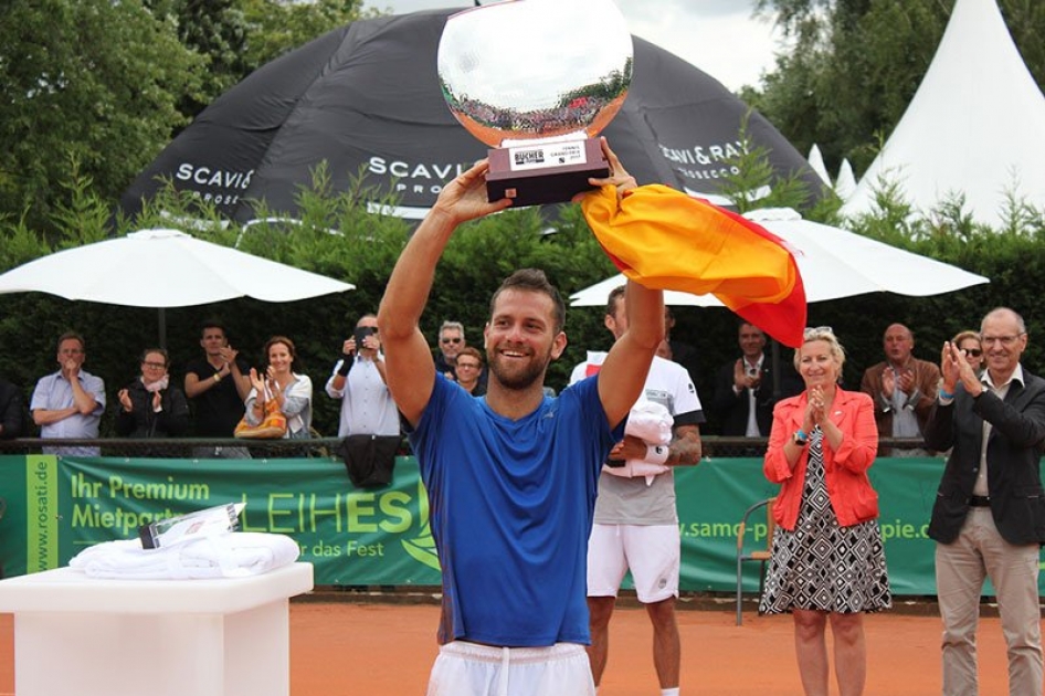 Ricardo Ojeda conquista su primer Challenger en Alemania y Roberto Carballs es finalista en Italia