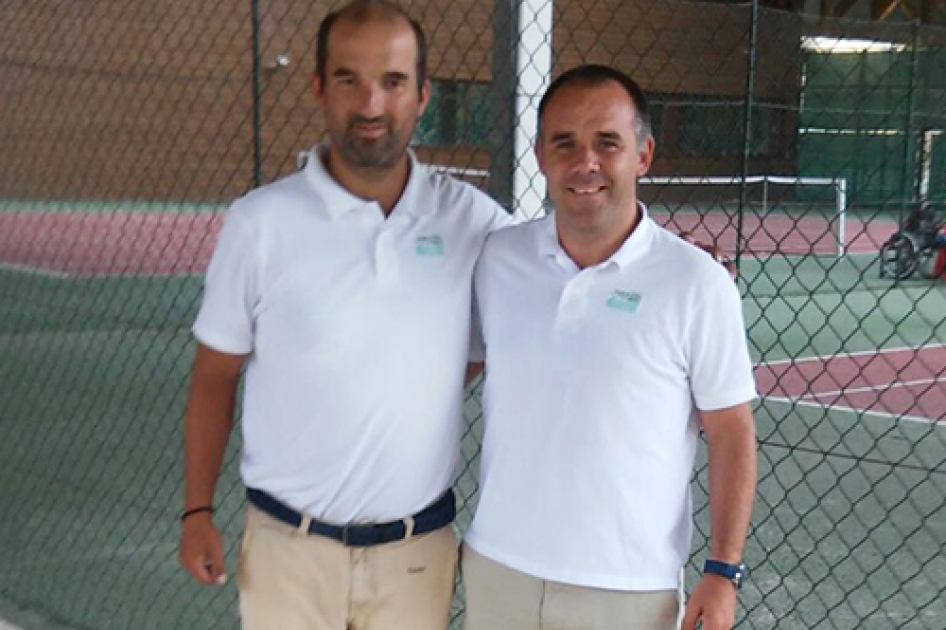 rbitros gallegos en el abierto nacional de tenis en silla de Ferrol