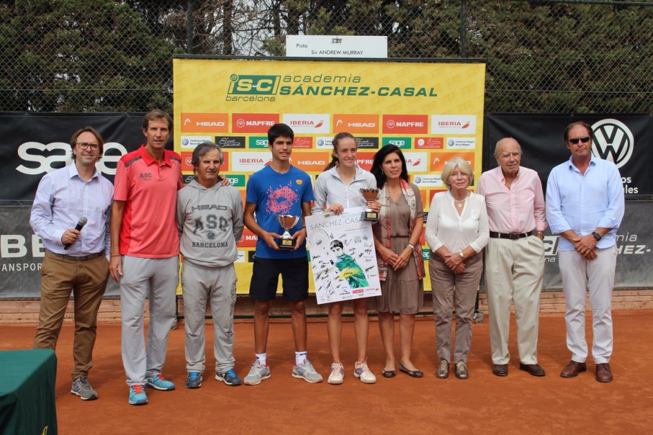 Carlos Alcaraz y Gemma Lairn se llevan el internacional Sub16 de El Prat