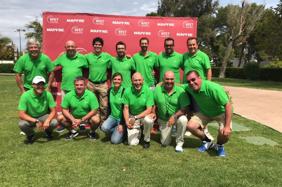 Equipo arbitral del Campeonato de Espaa de Veteranos en Mallorca