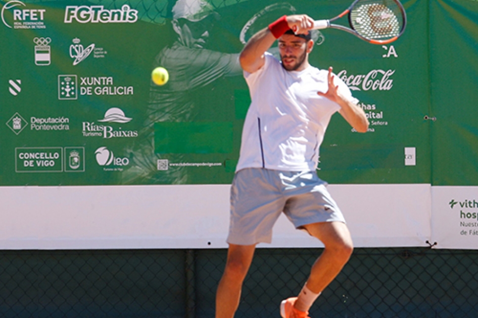 Eduard Esteve se lleva el concurso internacional de Vigo ante lvaro Lpez San Martn