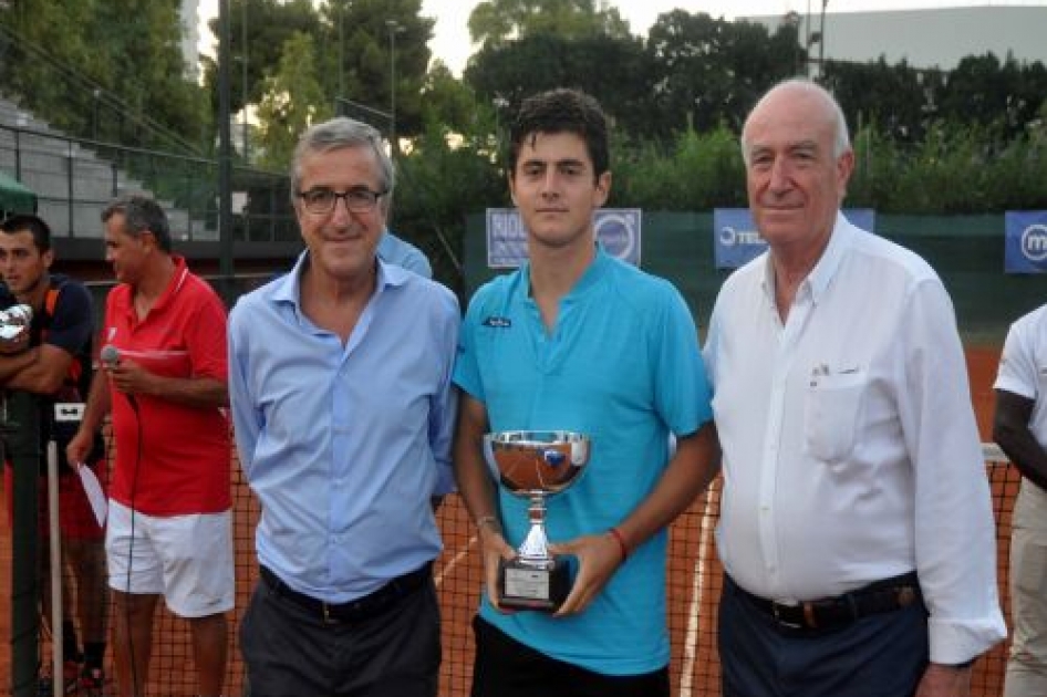 Triunfo de Jaime Calds en el jnior de Palermo