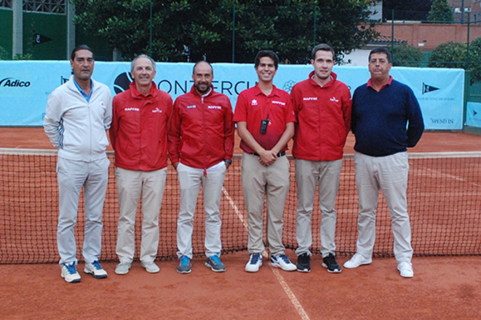 Equipos arbitrales en los Futures de Oviedo y San Sebastin