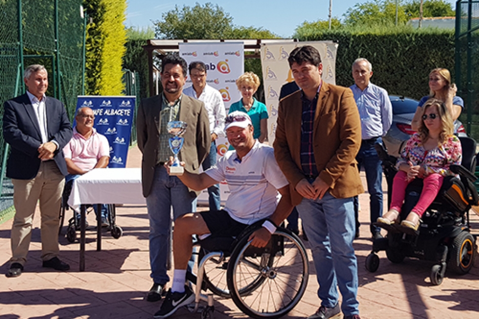 Arturo Montes supera a Jorge Iglesias en la final del Trofeo Ciudad de Albacete de Tenis en Silla de Ruedas 