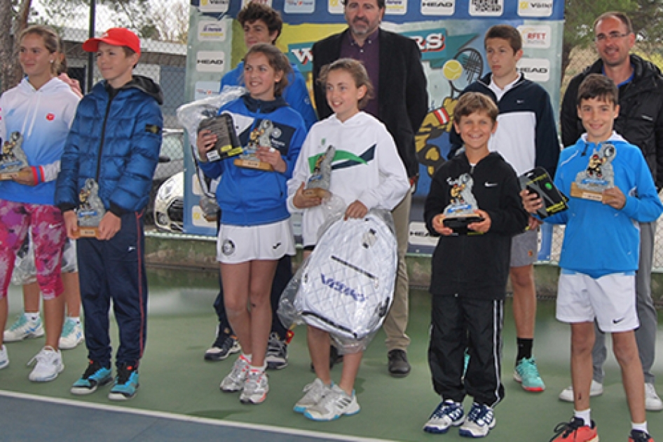 Ganadores del segundo torneo juvenil Warriors Tour en Madrid