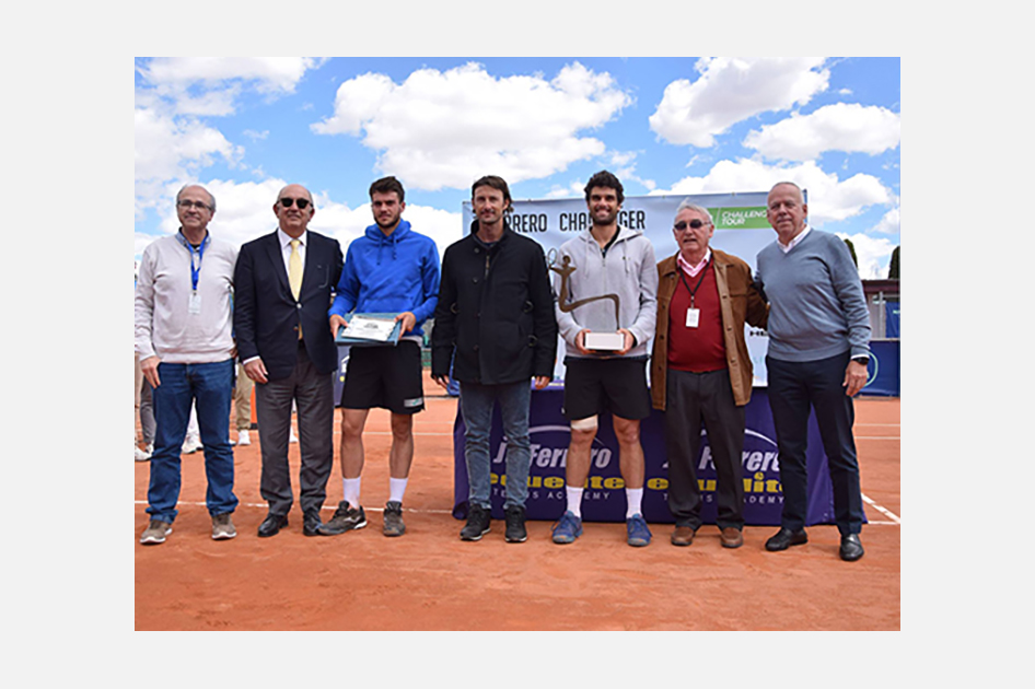 Pablo Andjar repite victoria en Villena ante Pedro Martnez Portero