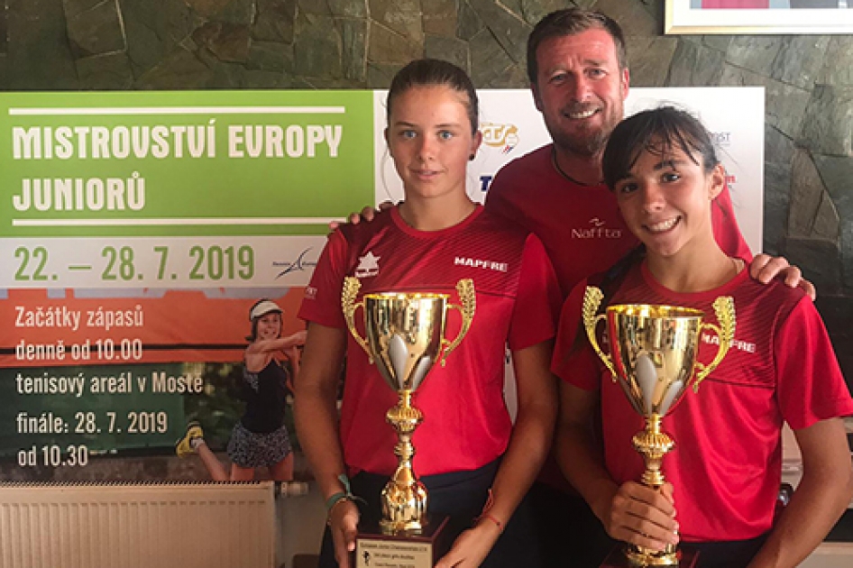 Tercer puesto del dobles formado por Ariana Geerlings y Naroa Aranzbal en los Campeonatos de Europa Juveniles