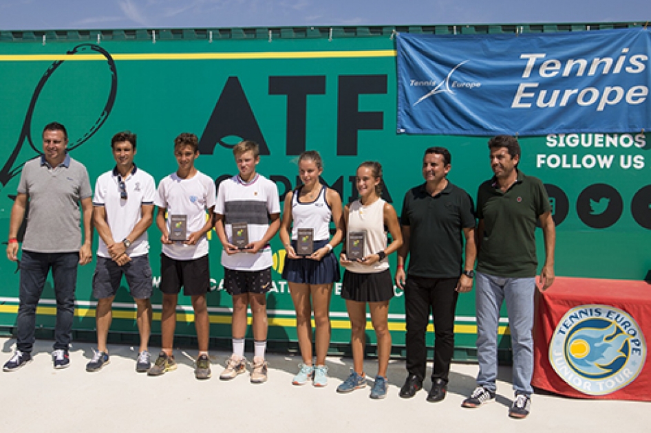 Ariana Geerlings y Mateo Luis lvarez se imponen en el David Ferrer Europe Junior infantil de La Nuca