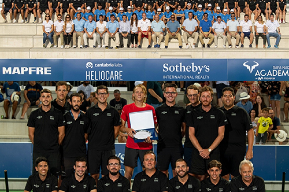 Equipo arbitral del segundo ATP Challenger Rafa Nadal Open en Mallorca