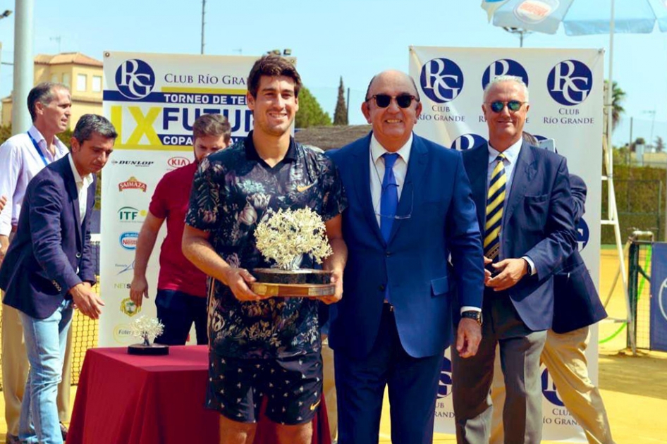 Sergio Gutirrez cede la final del ITF de Sevilla ante el brasileo Orlando Luz