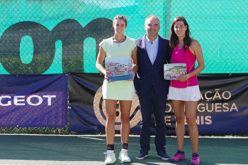 Mara Gutirrez conquista su primer ttulo profesional en Portugal ante Almudena Sanz-Llaneza 