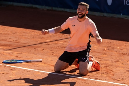 Carles Córdoba estrena su palmarés en casa ganando el ITF de Jávea