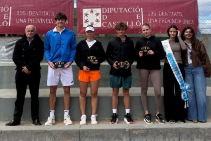 Maxi Carrascosa confirma su progresión imponiéndose en el internacional júnior de Benicarló