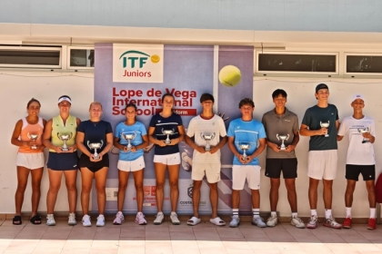 Joan Roselló y Carmen Mª Muñoz logran su primer triunfo Sub'18 en Benidorm